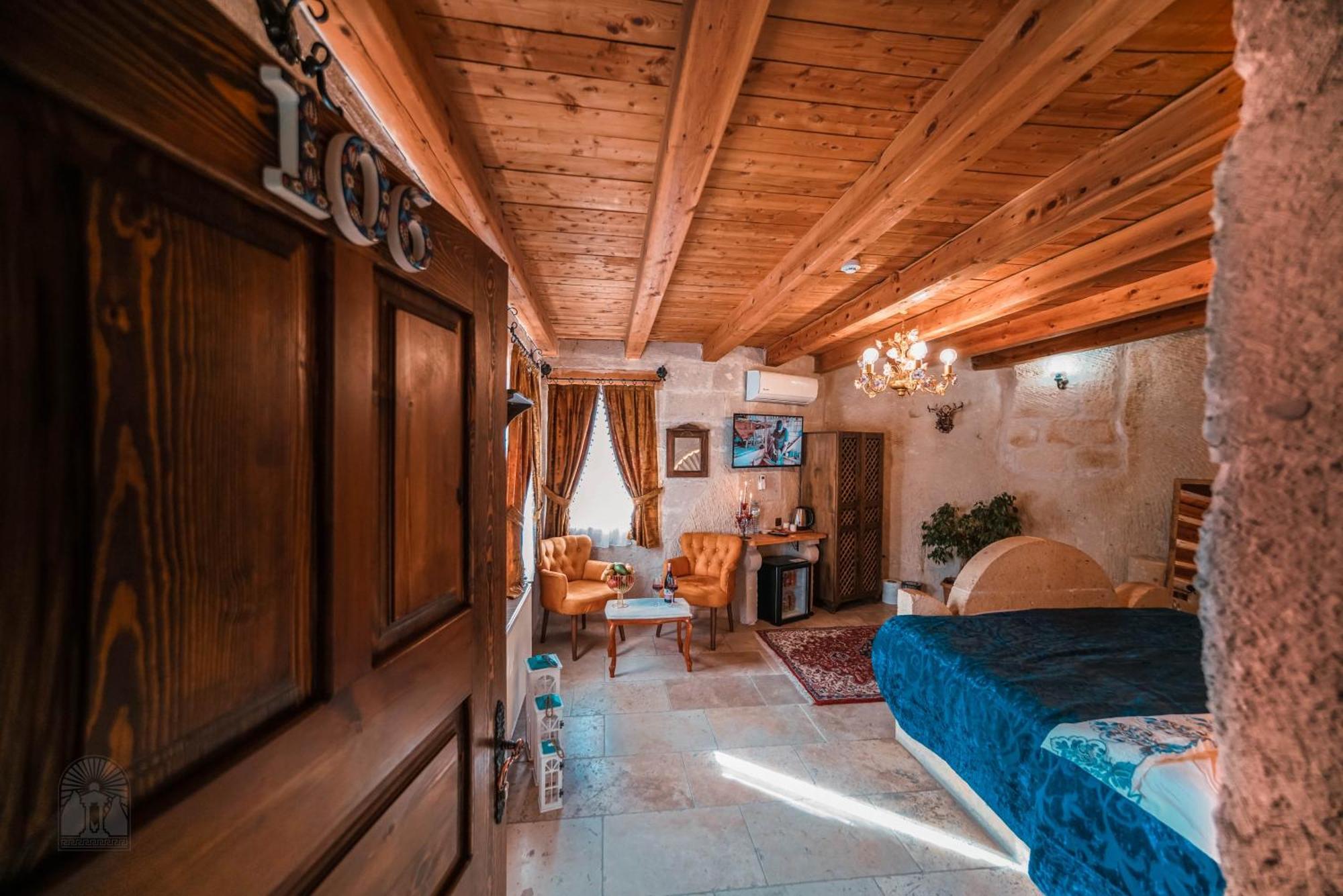 Zeus Cave Bed & Breakfast